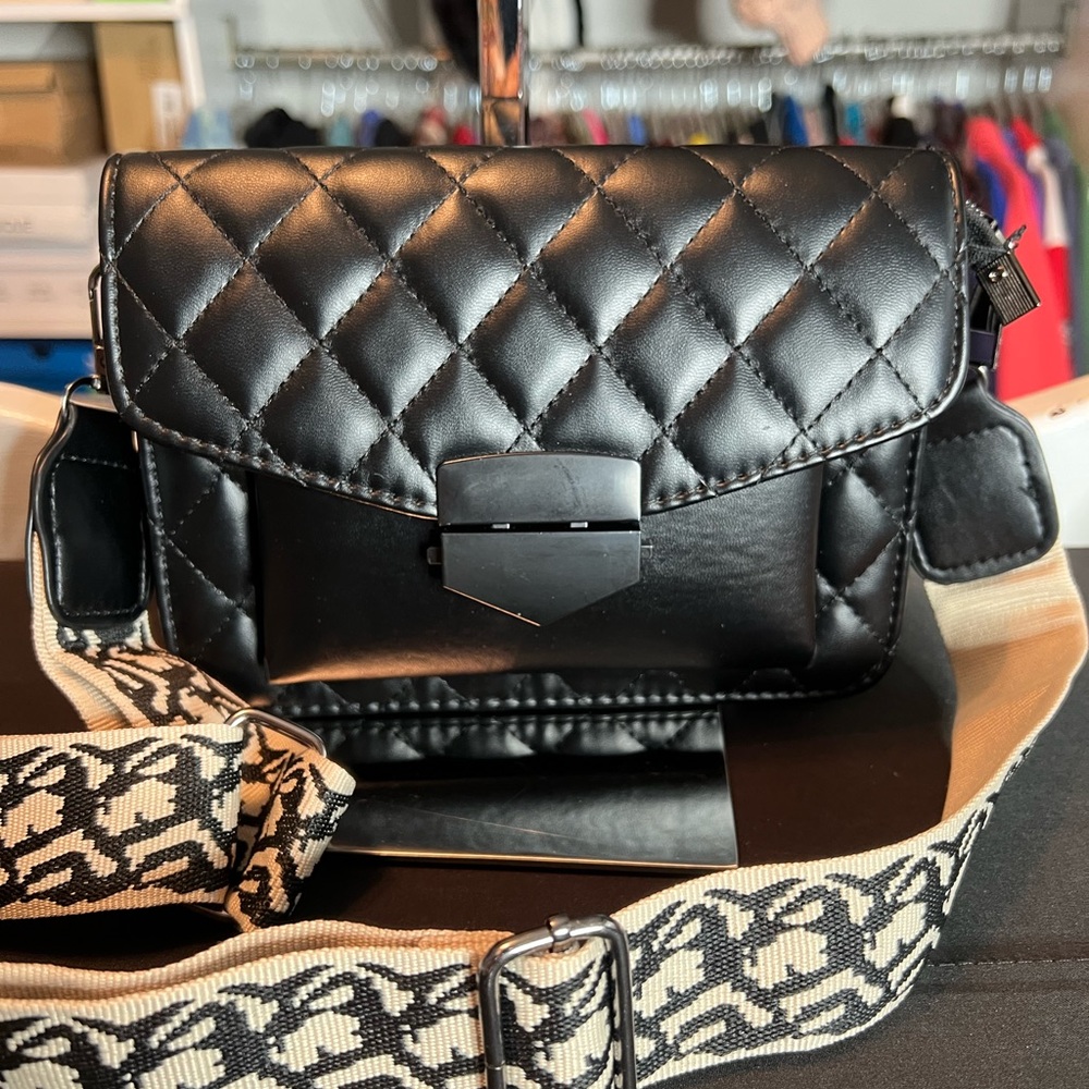 Black Quilted Crossbody Bag with Geometric Strap